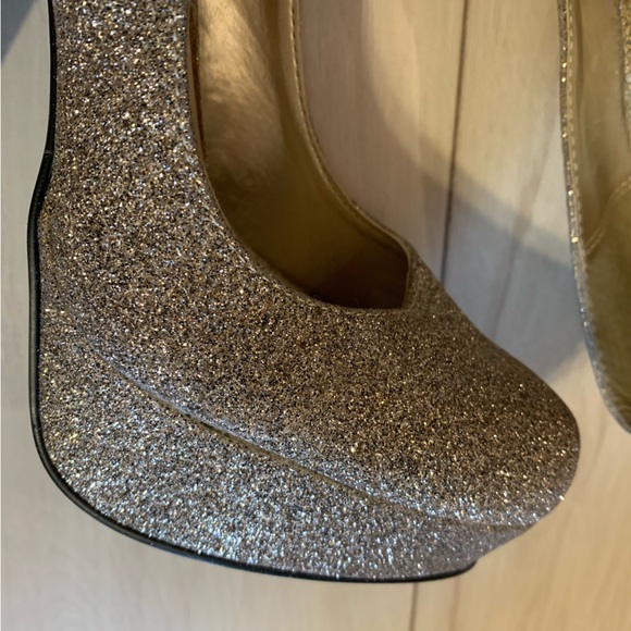 Champagne Gold Sparkle Stilettos - Picture 3 of 9